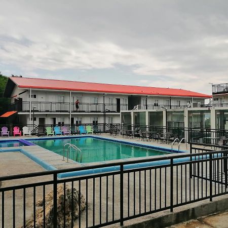 By The Sea Hotel Bulalacao Bulalakao 외부 사진